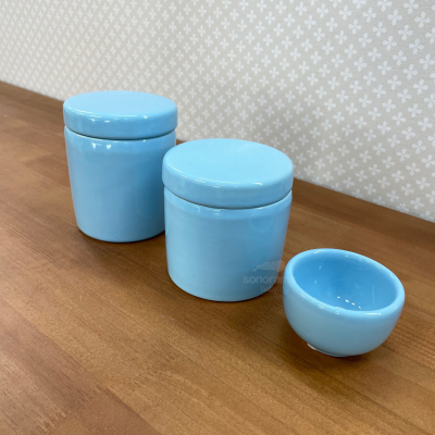 kit-higiene-ceramica-3-pecas-02-potes-molhadeira-azul
