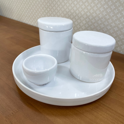 kit-higiene-ceramica-4-pecas-02-potes-molhadeira-bandeja-branco